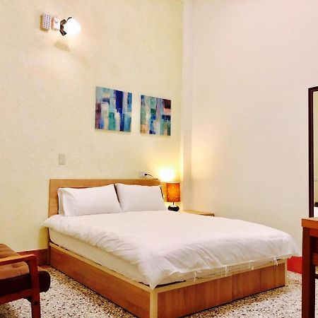 Freedom B&B Tainan Luaran gambar