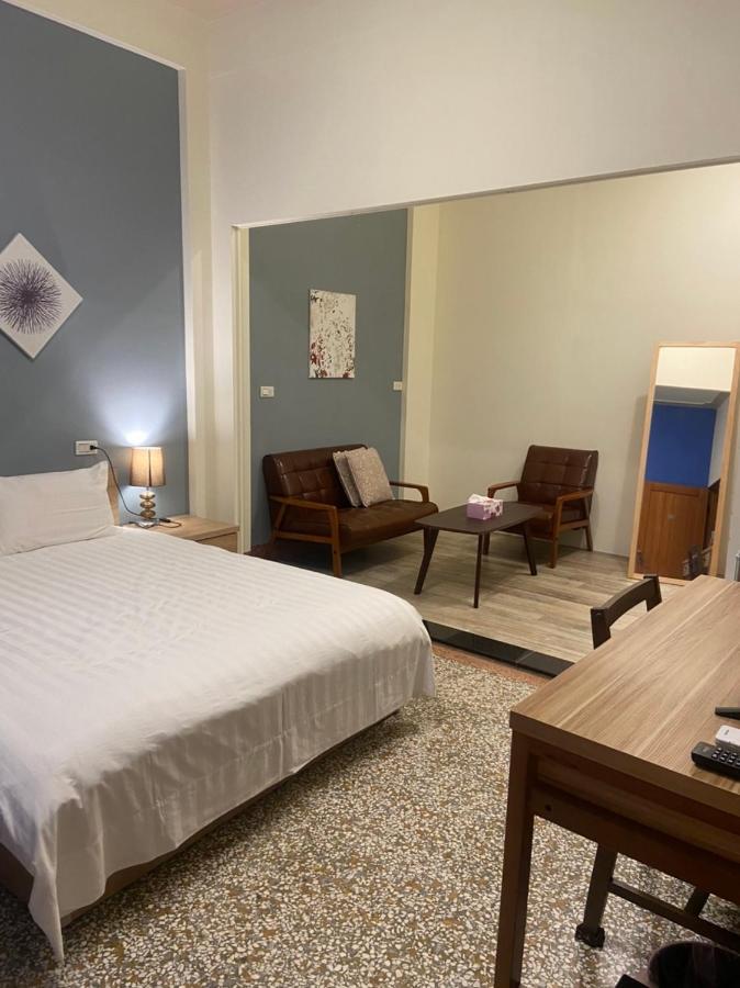 Freedom B&B Tainan Luaran gambar